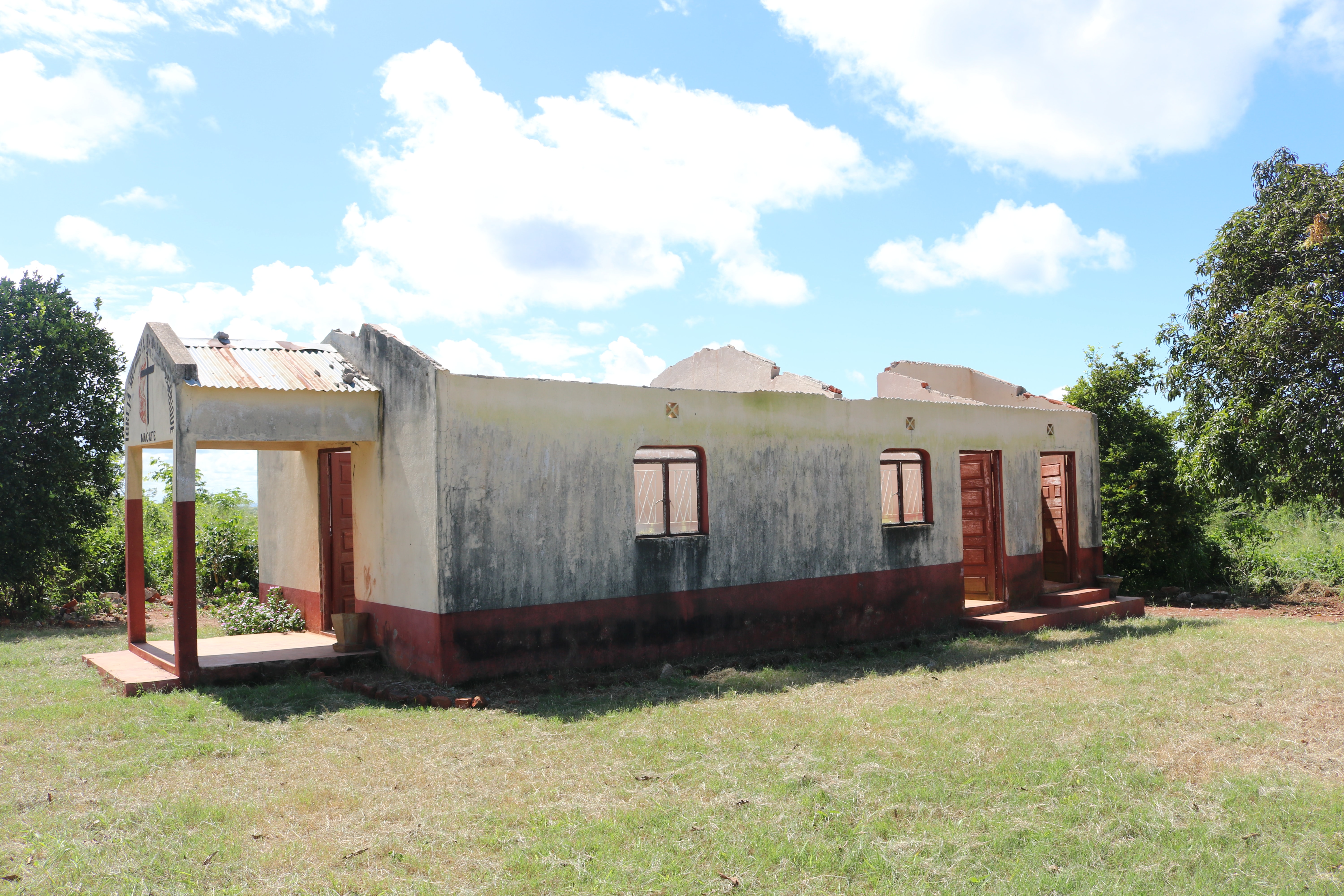 Celeste Nhavotso, membro do Cargo Pastoral de Dondo, arredores da Cidade de Beira, foto por Joao Sambo