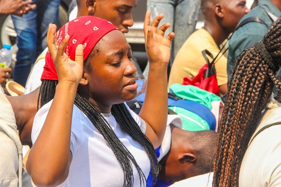 Jovens da IMU em Angola participando nas oracoes e celebracoes do 67 aniversario da JMUA em Luanda. Foto de  Augusto da Graca.