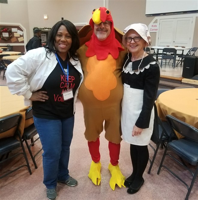 Celebración de Acción de Gracias en la Primera Iglesia Metodista Unida de Katy un año antes de la declaración de la pandemia de COVID-19. Foto cortesía de la Conferencia Anual de Tejas.
