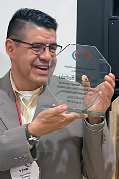 Rev. Joel Hortiales, Director de los Ministerios Hispano-Latinos y Fronterizos de la Conferencia Anual California – Pacífico.