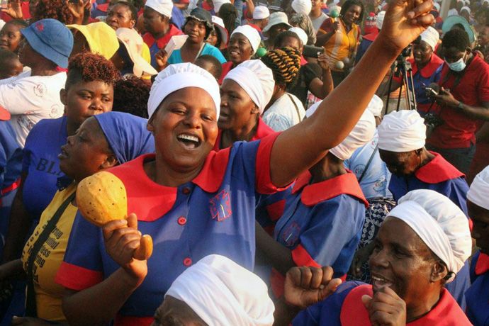 Women sing and dance during the United Methodist Zimbabwe East Conference Healing Convention at Mufusire Farm in October. The gathering, along with one held in the Zimbabwe West Conference, followed a four-year hiatus of in-person conventions. The events were sponsored by The United Methodist Church’s men’s organization, Mubvuwi we United Methodist Church, and women’s group Rukwadzano Rwe Wadzimai. Photo by Kudzai Chingwe, UM News. 