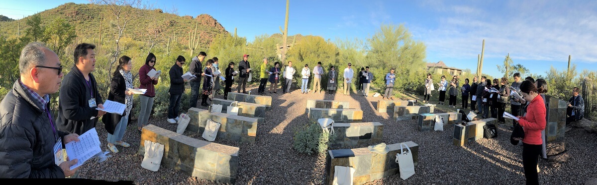 2019년 3월 18-22일 애리조나 리뎀토리스 수양관에서 열린 영성형성 아카데미 참석자들이 아침 예배를 드리는 광경. 사진, 김응선 목사. 