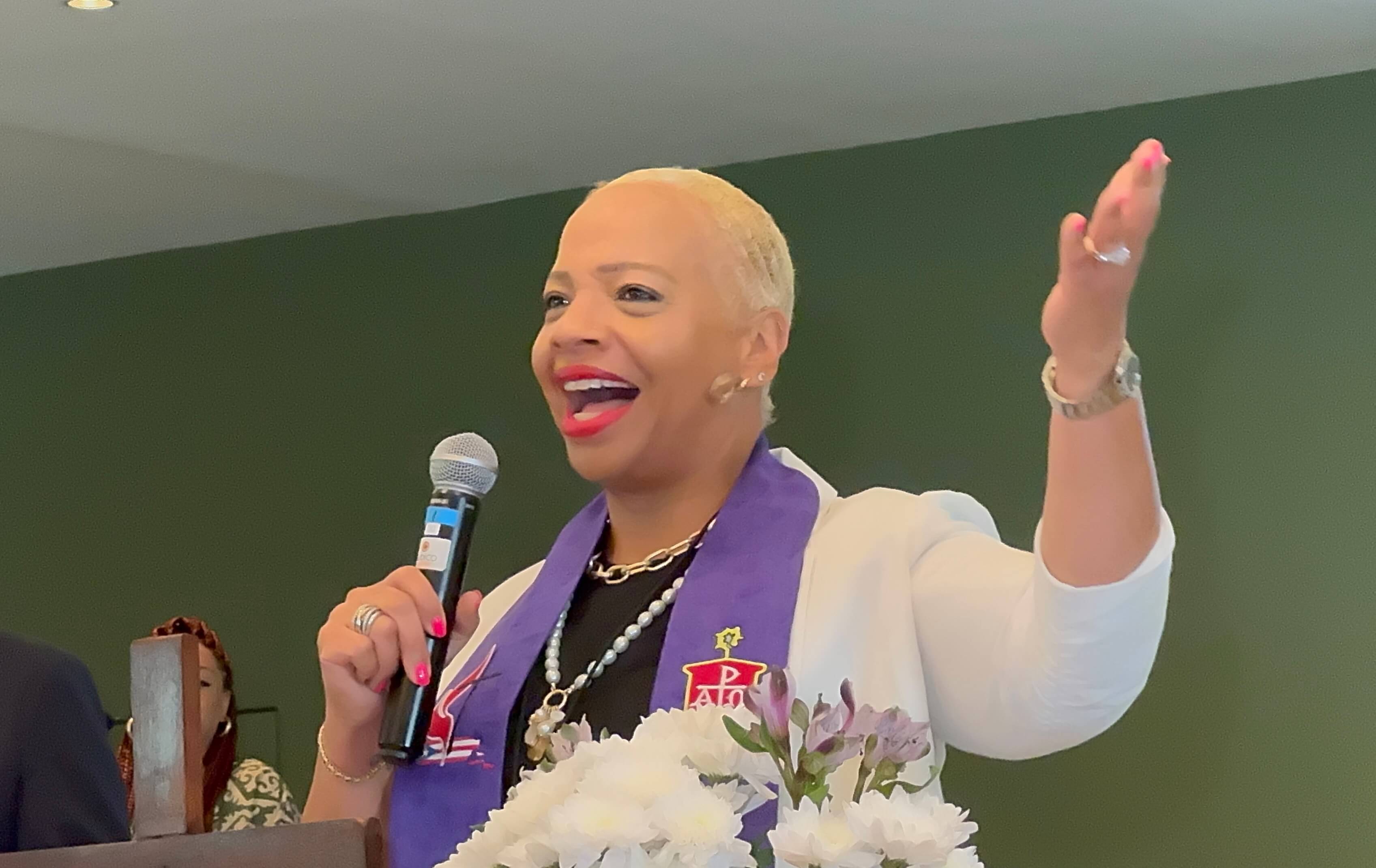  Tracy Malone, presidente del Consejo de Obispos de la Iglesia Metodista Unida (IMU), destacó la importancia de “fortalecer los lazos de colaboración en el trabajo misional” con las iglesias metodistas y organizaciones ecuménicas de América Latina y el Caribe”. 